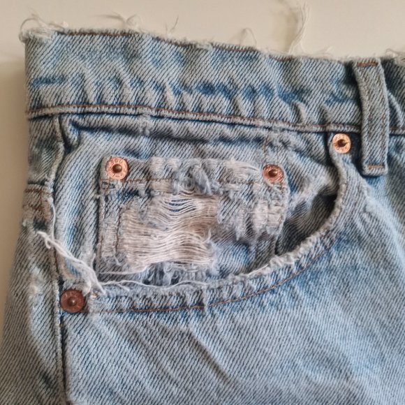 Vintage Levi's Cut Off Shorts "Daisy Dukes" Soft and Worn Levi Strauss & Co - Picture 5 of 7